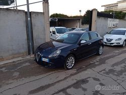 Blu Usata 2011 Alfa Romeo Giulietta Distinctive Tre volumi | 5900 € (Molto cara)