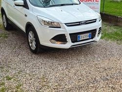 Bianco Usata 2015 Ford Kuga Titanium SUV | 8999 € (Ottimo prezzo)