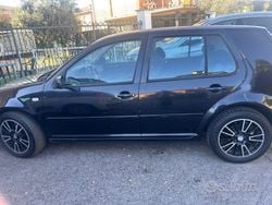 Nero Usata 2000 VW Golf IV Tre volumi | 1200 € (Buon prezzo)