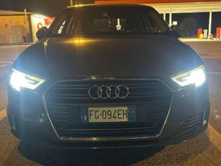 Grigio Usata 2017 Audi A3 Sportback Ambiente Due volumi | 15.500 € (Buon prezzo)