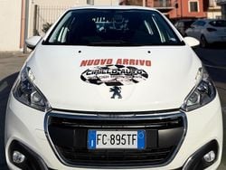 Bianco Usata 2016 Peugeot 208 Allure Due volumi | 5200 € (Super prezzo)