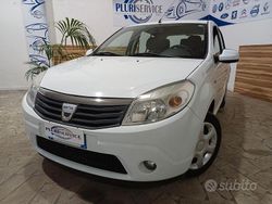 Bianco Usata 2010 Dacia Sandero Lauréate Tre volumi | 3750 € (Buon prezzo)