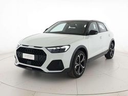 Bianco ghiaccio metallizzato n Nuova 2025 Audi A1 Tre volumi | 36.600 € (Buon prezzo)