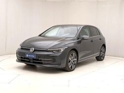 Grigio Usata 2025 VW Golf VIII Style | 33.900 € (Cara)