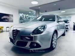 Argento Usata 2015 Alfa Romeo Giulietta Tre volumi | 8400 € (Buon prezzo)