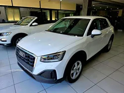 Bianco(met.) Usata 2023 Audi Q2 Business Plus SUV | 23.990 € (Super prezzo)