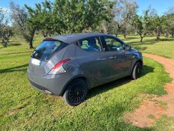 Grigio Usata 2015 Lancia Ypsilon Due volumi | 6700 € (Buon prezzo)