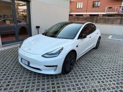 Bianco Usata 2020 Tesla Model 3 Tre volumi | 24.000 € (Ottimo prezzo)