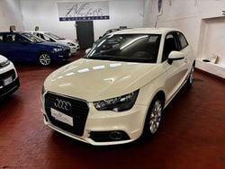 Bianco Usata 2012 Audi A1 Ambiente Coupé | 8390 € (Cara)