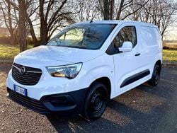 Bianco icy pastello Usata 2021 Opel Combo Furgone | 11.490 € (Ottimo prezzo)
