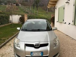Usata 2008 Toyota Auris Due volumi | 3000 € (Molto cara)