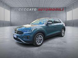 Blu/azzurro Nuova 2025 VW T-Roc Life SUV | 23.660 € (Super prezzo)
