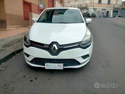 Bianco Usata 2017 Renault Clio IV Zen Tre volumi | 9700 € (Buon prezzo)