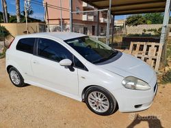 Usata 2019 Fiat Grande Punto Due volumi | 4000 € (Super prezzo)