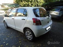 Bianco Usata 2011 Toyota Yaris Due volumi | 5190 € (Buon prezzo)