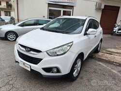 Bianco Usata 2011 Hyundai ix35 Comfort SUV | 6600 € (Buon prezzo)