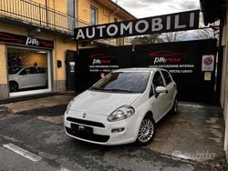 Bianco Usata 2016 Fiat Punto Lounge Tre volumi | 6990 € (Buon prezzo)
