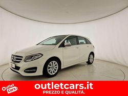 Bianco Usata 2018 Mercedes B180 Executive Monovolume | 16.900 € (Buon prezzo)