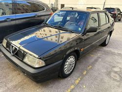 Nero Usata 1992 Alfa Romeo 33 Tre volumi | 4800 €