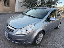 Grigio Usata 2007 Opel Corsa Cosmo Tre volumi | 2250 € (Cara)