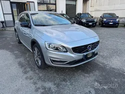 Grigio Usata 2018 Volvo V60 CC Plus Station wagon | 21.990 € (Super prezzo)