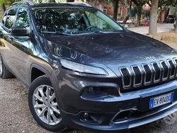 Usata 2014 Jeep Cherokee Limited SUV | 12.500 € (Cara)