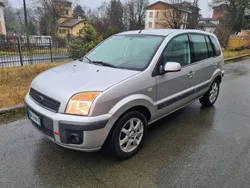 Argento Usata 2009 Ford Fusion Titanium Monovolume | 2990 € (Buon prezzo)