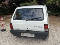 Bianco Usata 1987 Fiat 750 Young Tre volumi | 2500 €