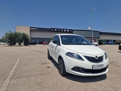Bianco Usata 2024 Lancia Ypsilon S Due volumi | 13.900 € (Buon prezzo)