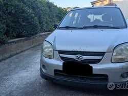 Grigio Usata 2005 Suzuki Ignis GL Due volumi | 2600 € (Ottimo prezzo)