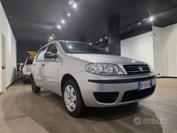 Grigio Usata 2007 Fiat Punto Classica Tre volumi | 2999 € (Buon prezzo)
