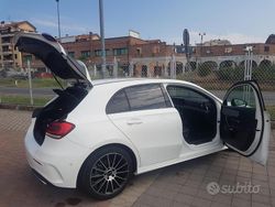 Bianco Usata 2018 Mercedes A180 Premium Tre volumi | 23.000 €