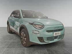 Blu Nuova 2025 Fiat 600 Icon SUV | 22.790 €