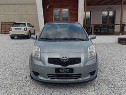Grigio Usata 2007 Toyota Yaris Sol Tre volumi | 3300 € (Super prezzo)