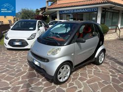 Argento Usata 2002 Smart ForTwo Coupé Due volumi | 2700 € (Buon prezzo)