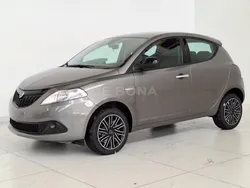 Grigio Usata 2023 Lancia Ypsilon Silver Due volumi | 14.990 € (Cara)