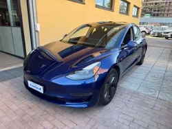 Blu Usata 2021 Tesla Model 3 Long Range Tre volumi | 30.900 € (Buon prezzo)
