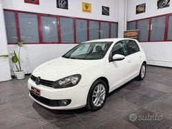 Bianco Usata 2010 VW Golf VI Highline Tre volumi | 7499 € (Buon prezzo)
