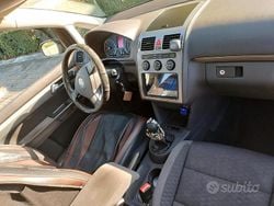 Usata 2009 VW Touran Monovolume | 5000 € (Buon prezzo)