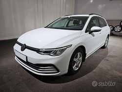 Bianco Usata 2023 VW Golf VIII Life Station wagon | 27.500 € (Molto cara)