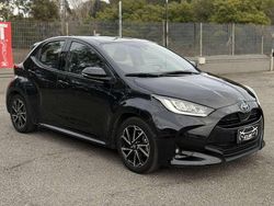 Nero Usata 2021 Toyota Yaris Hybrid Trend Tre volumi | 14.999 € (Buon prezzo)