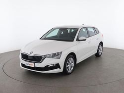 Bianco Usata 2022 Skoda Scala Ambition Due volumi | 15.099 € (Buon prezzo)