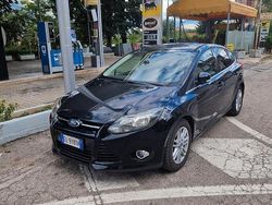 Nero Usata 2012 Ford Focus Tre volumi | 4500 €