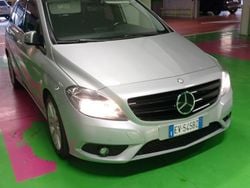 Grigio Usata 2014 Mercedes B180 Monovolume | 10.500 € (Buon prezzo)