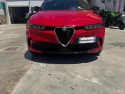 Rosso Usata 2023 Alfa Romeo Tonale Super SUV | 26.990 € (Ottimo prezzo)