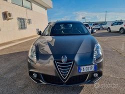 Grigio Usata 2015 Alfa Romeo Giulietta Distinctive Tre volumi | 6800 € (Buon prezzo)