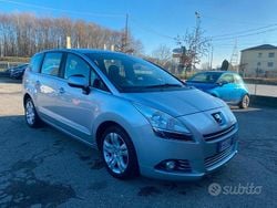 Grigio Usata 2012 Peugeot 5008 Active Monovolume | 5600 € (Buon prezzo)