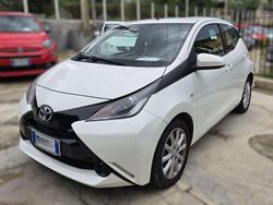 Bianco Usata 2018 Toyota Aygo X-play Due volumi | 9500 € (Buon prezzo)