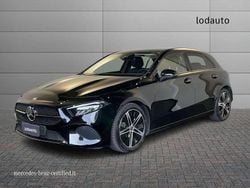 Nero Usata 2024 Mercedes A180 Advanced Tre volumi | 31.900 € (Cara)