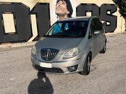Marrone Usata 2009 Lancia Musa Monovolume | 2200 € (Ottimo prezzo)